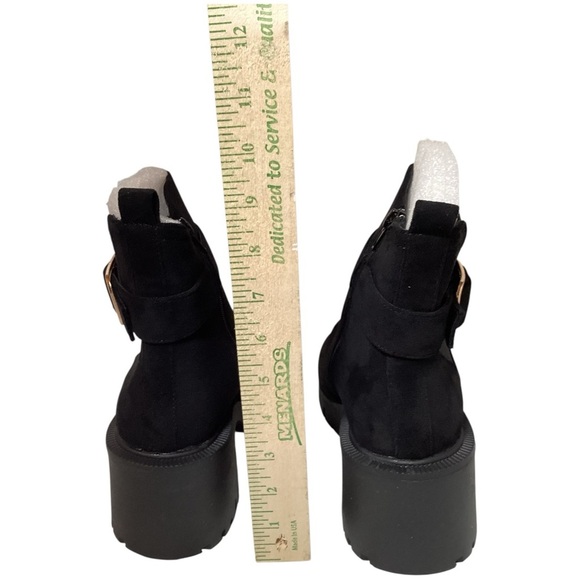 Rouge Helium Black Chunky Heeled Boots with Gold Buckle Size 9 - Picture 3 of 4